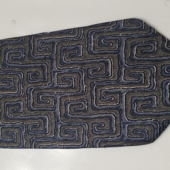 Calvin Klein Other - Calvin Klein tie